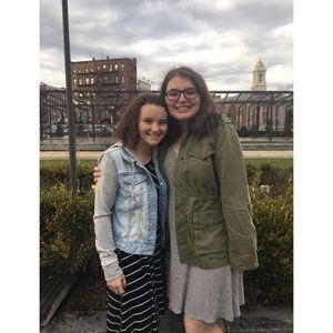 Comfy Army Green Jacket ONLY WORN ONCE!